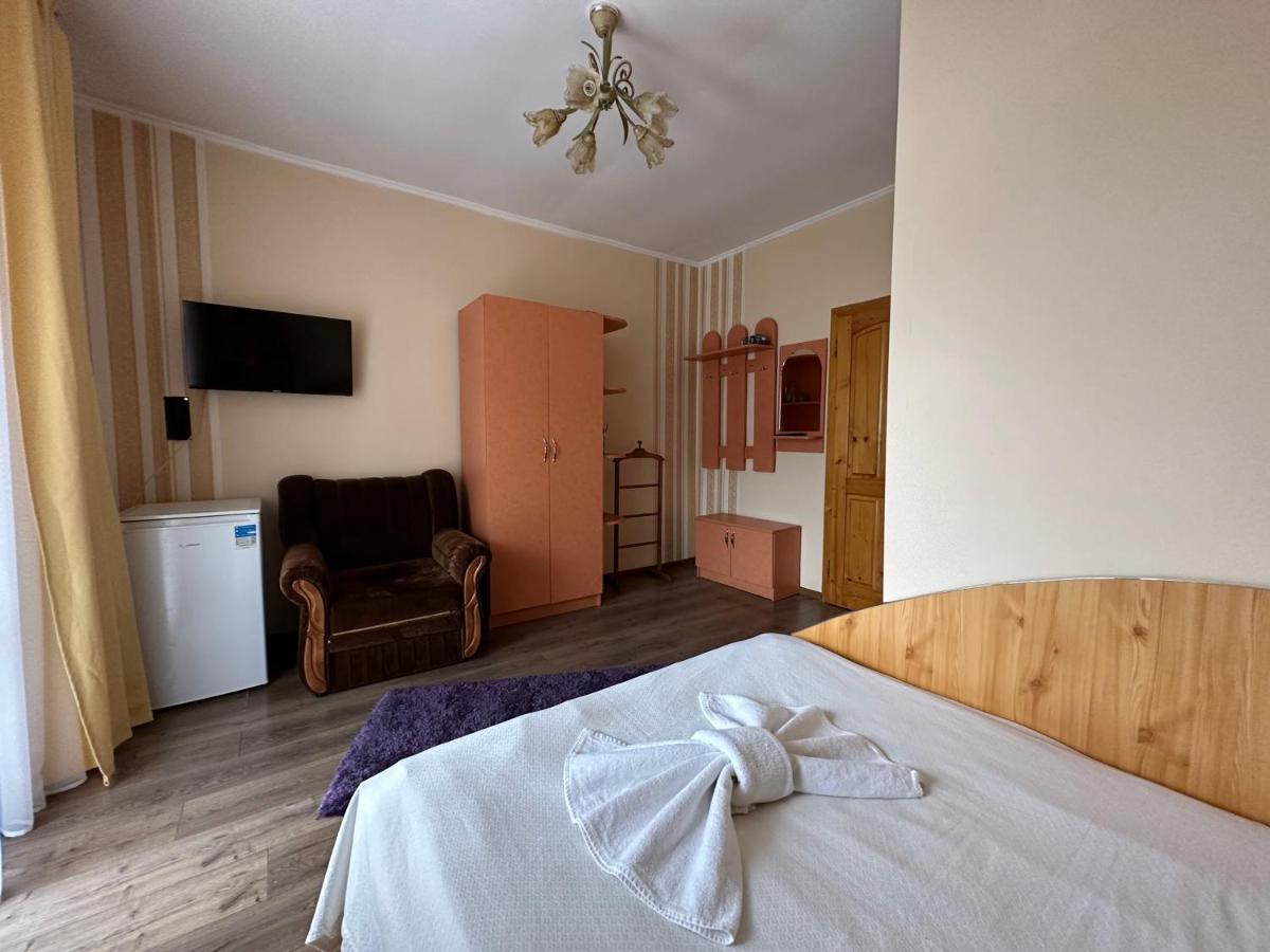 Сонячна Перлина Hotel Polyana  Buitenkant foto