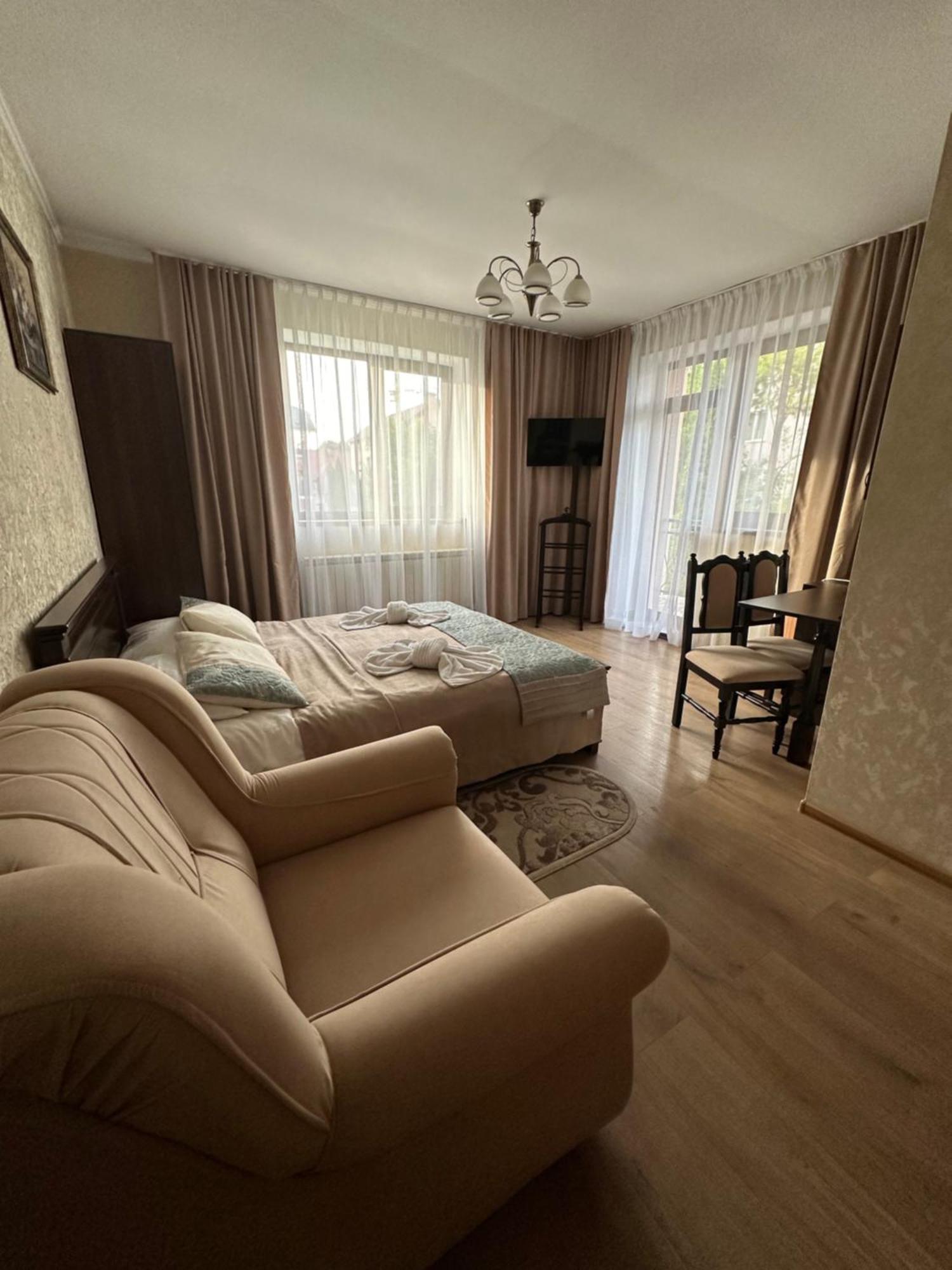 Сонячна Перлина Hotel Polyana  Buitenkant foto