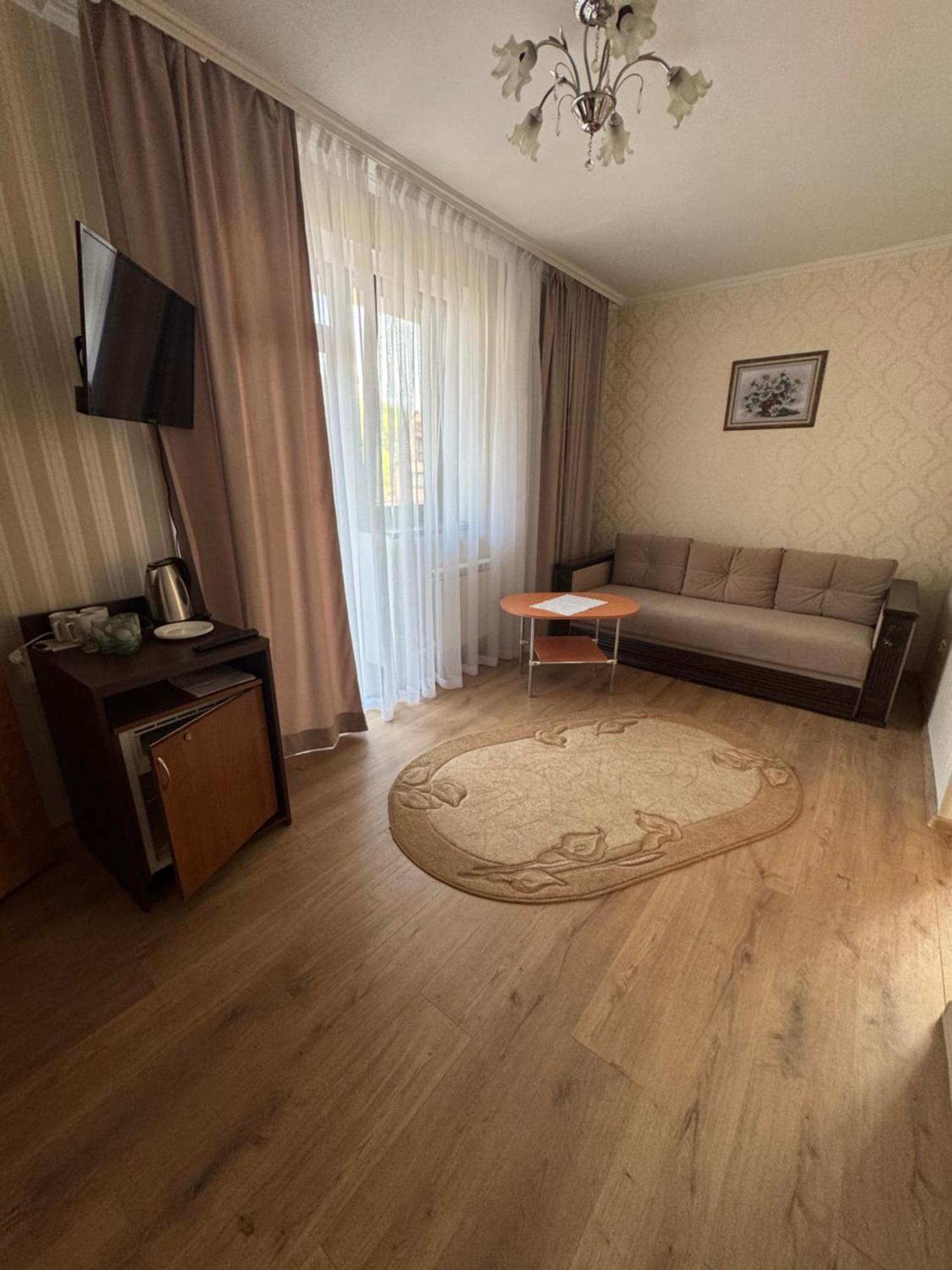Сонячна Перлина Hotel Polyana  Buitenkant foto