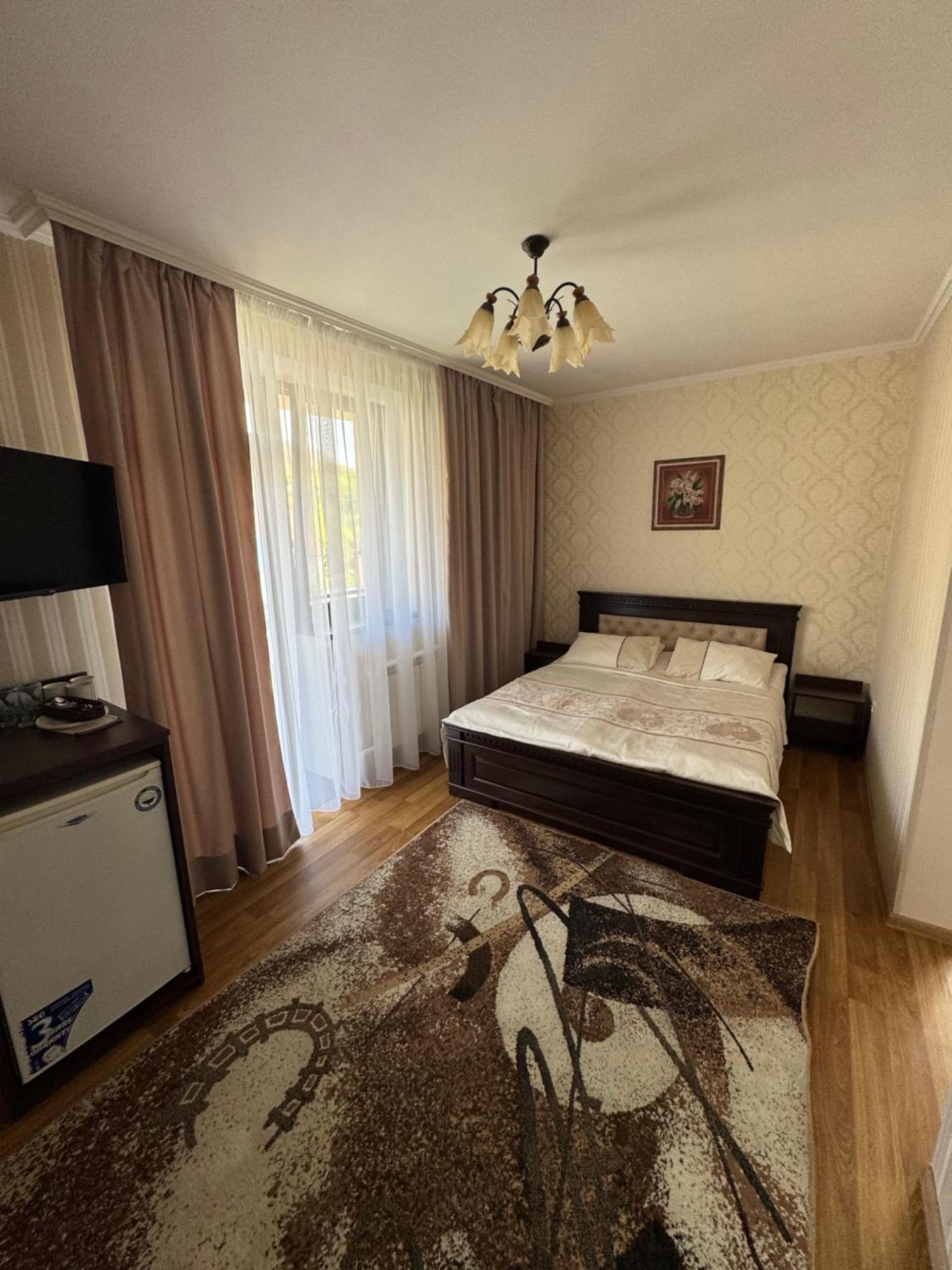 Сонячна Перлина Hotel Polyana  Buitenkant foto